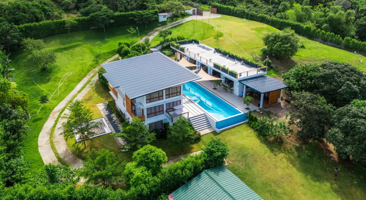 maison montana calatagan