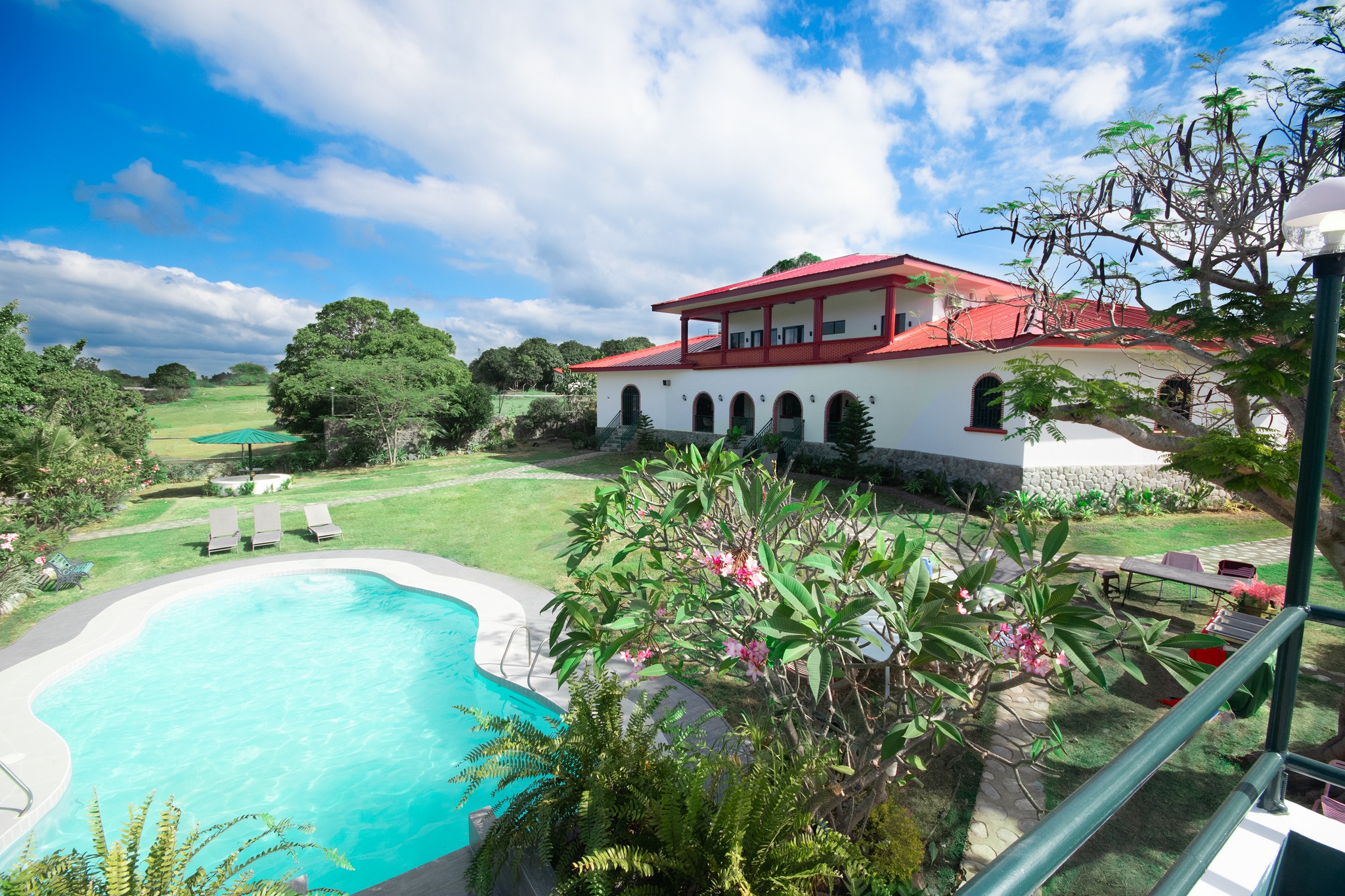 the lindela mansion calatagan