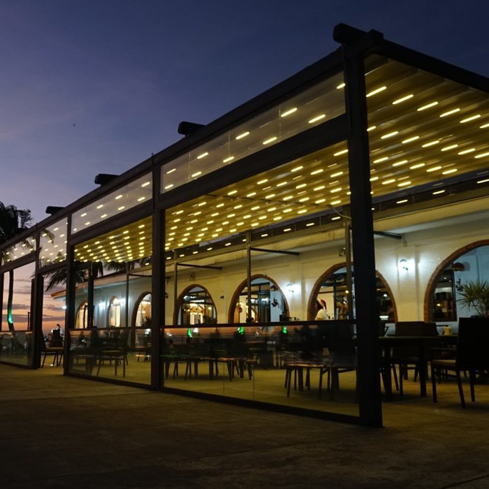Dining area at Lago de Oro